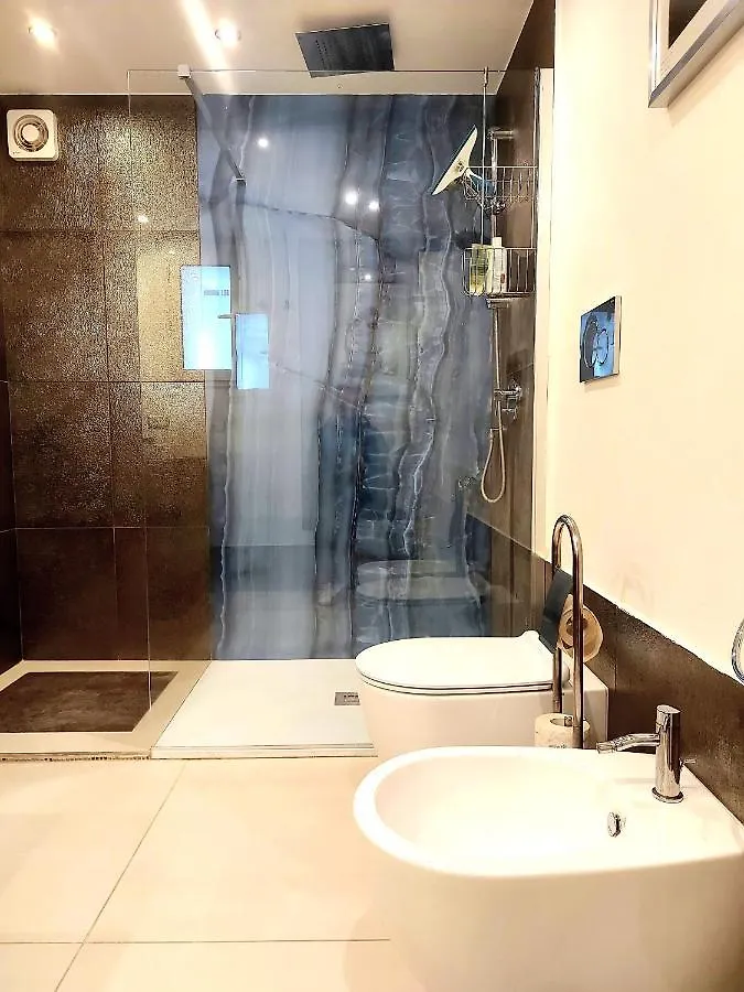 Real Chiaia Apartment Naples 0*,  Italy