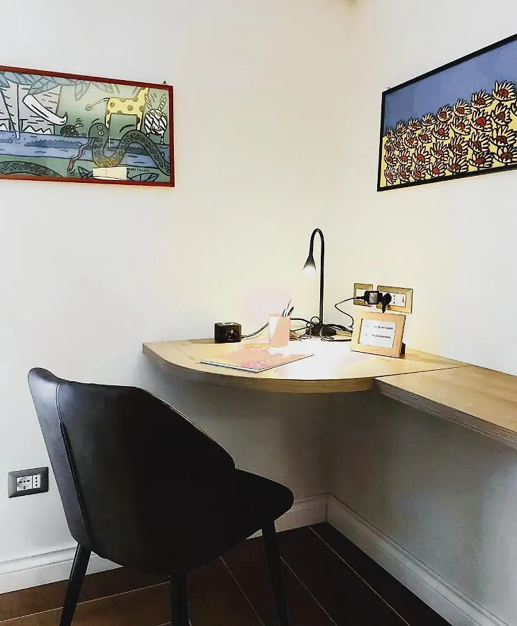 Real Chiaia Apartment Naples